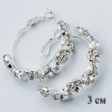 Серьги-кольца№1770 3 см стильные с белыми стразами оптом.