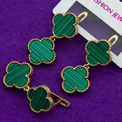 Сережки№12И 15мм конюшина зеленого кольору подвійна на металі під золото сережки Ван кліфф купити оптом позолотка