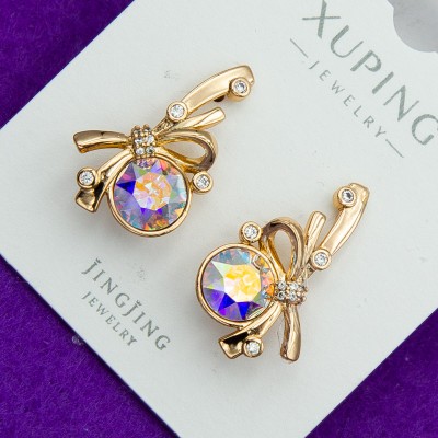 Сережки xuping№115В   SWAROVSKI на англійському замку з каменем перламутрового колеру купити медзолото оптом від виробника