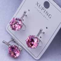 Сережки Xuping№327 h-18 мм, 9х9 мм з рожевим цирконом англійський замок купити недорого медзолото від виробника біжутерика