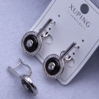 Сережки Xuping№2552 h-25 мм, d-13 мм з чорною керамічною вставкою та цирконами оптом ксюпінг сережки в інтернет магазині позолотка