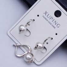 Сережки Xuping№292 h-17мм із плавними лініями навколо сніжно-білої перлини ксюпінг сережки в інтернет магазині позолотка