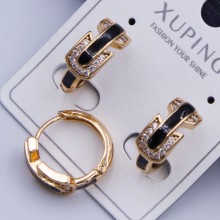 Сережки Xuping№702 15мм 18к напівкільця у формі стріли з емаллю та цирконами куплю ювелірну біжутерію Xuping оптом Харків